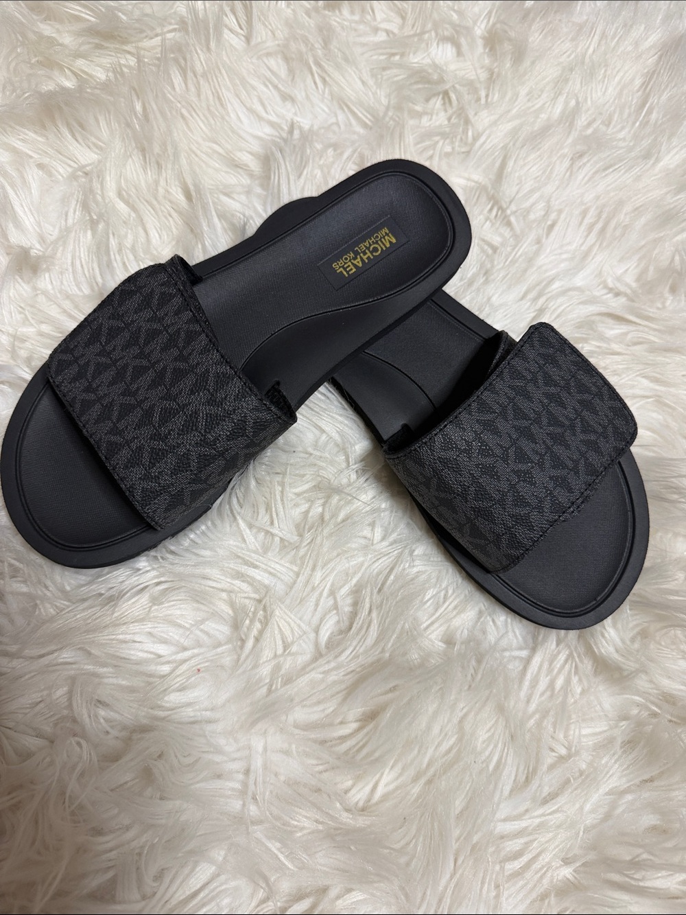 NWT, Michael Kors Black MK Logo Slide Sandals Sz 8 - Picture 3 of 13